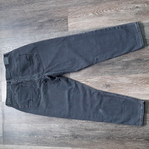 American Eagle black mom jeans short version - Picture 6 of 7